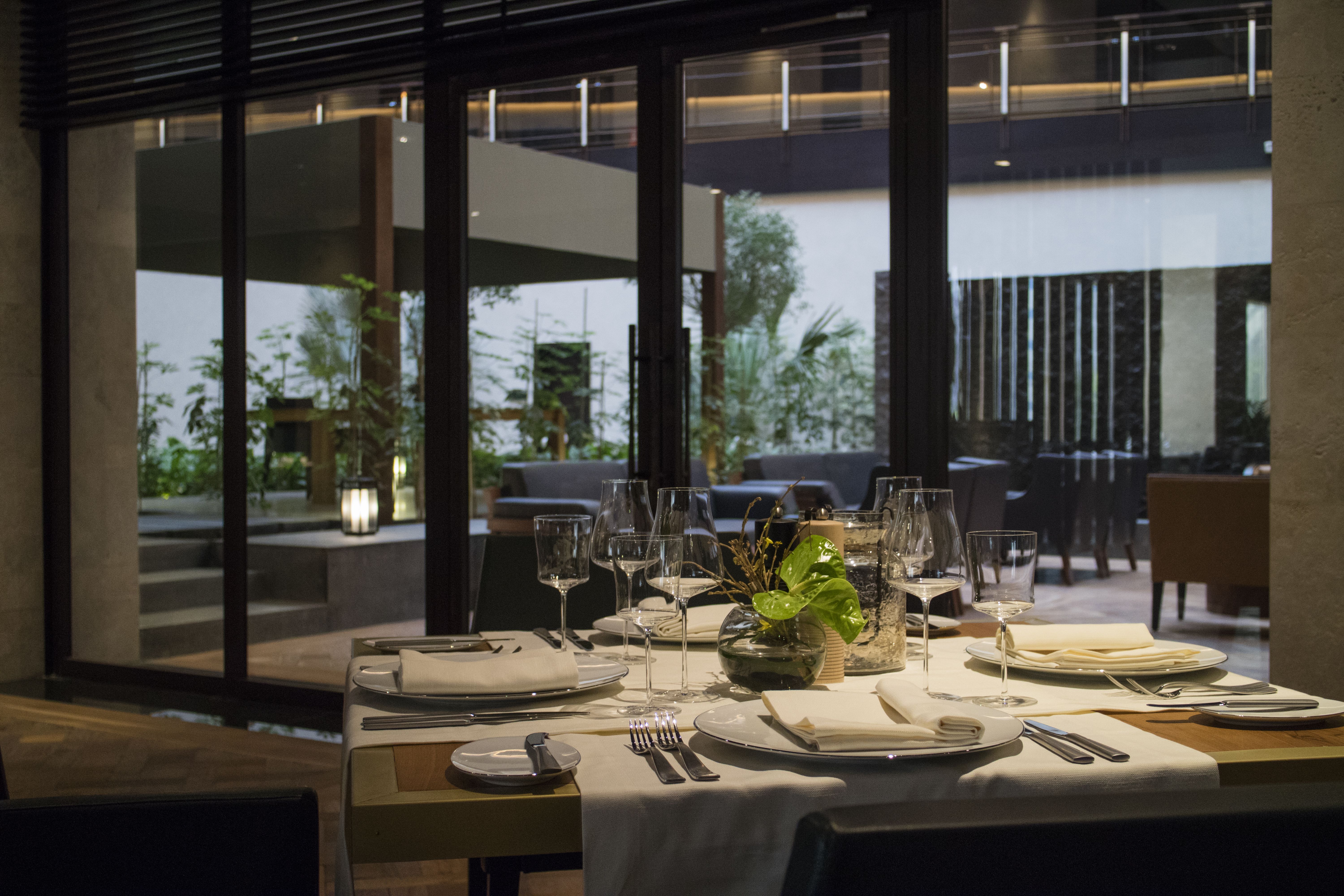 Gallery Hunters Room & Grill Doha